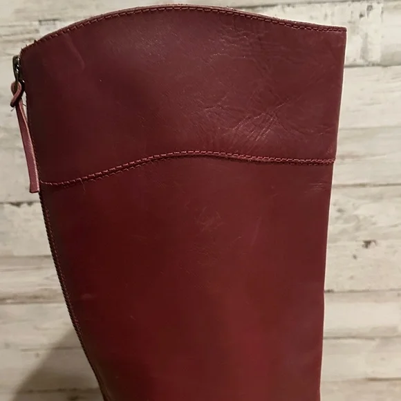 Nine West Elegant Burgundy Leather Knee-High Boots - Picture 3 of 7